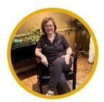 Dr. Anet Biuss